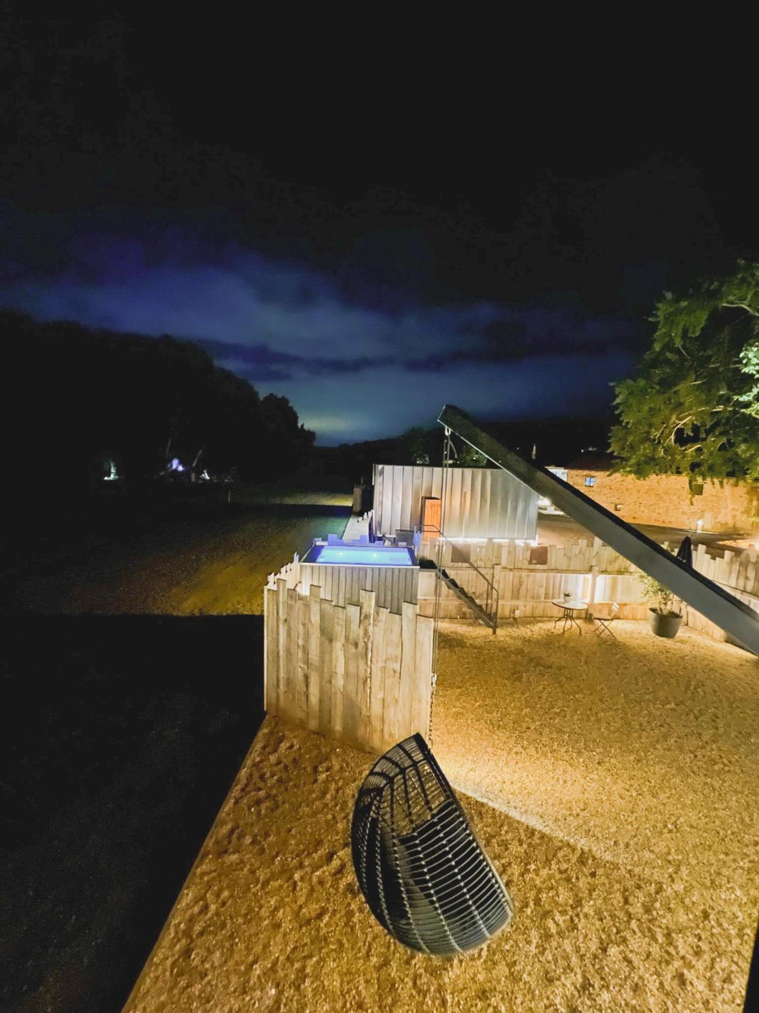 Vibe Luxury Cabins Arnuero Extérieur photo